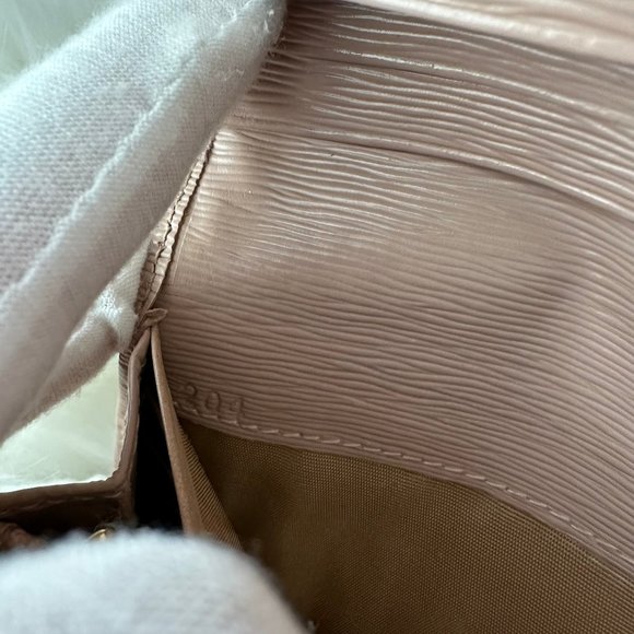 🔥🔥Authentic Prada Vitello Leather Continental Flap Wallet - Full Inclusion!! - Picture 12 of 17